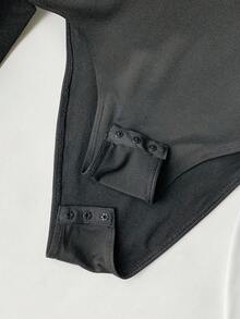 SHEIN BASICS 2 件套休闲简约风格“Old Money”黑白小马标志图案长袖圆领紧身衣，百搭分层单品，适合秋冬季 - 彩色 - 查看 6