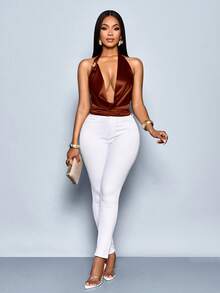 SOLERSUN 女式性感优雅垂坠领口挂脖金属装饰修身缎面背心 - 咖啡棕 - 查看 3