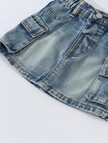 SHEIN 休闲宽松极简迷彩印花多口袋女童牛仔迷你裙 - 中等水洗藍 - 查看 5