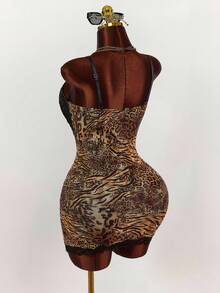 Amplova 大码女式蕾丝杯细节热带花卉网眼紧身迷你连衣裙 - 彩色 - 查看 7