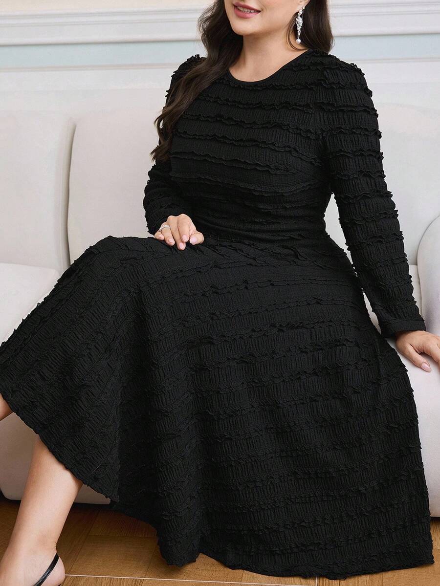 Modelyn Vestido de talla grande de unicolor elegante con textura y bajo asimétrico - Negro - Ver 1