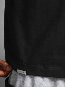 SUMWON 宽松剪裁短款 T 恤，带有链条设计图案印花银钥匙吊坠饰物背面印花街头服饰系列节日休闲夏季 - 黑色 - 查看 5