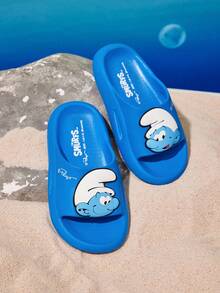 SHEIN X The Smurfs 可爱卡通蓝色男童儿童一脚蹬拖鞋，幼儿和儿童防滑速干淋浴拖鞋，轻便耐用的 EVA 材质，男女通用，适用于室内、浴室、游乐场、游泳池、海滩室内外 - 藍色 - 查看 7