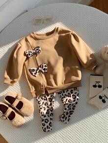 2pcs Baby Girl Casual Comfortable Versatile Leopard Print Bow Crew Neck Fleece Thick Sweatshirt And Leopard Print Leggings Tracksuit Set Fall Winter - Khaki - View 2