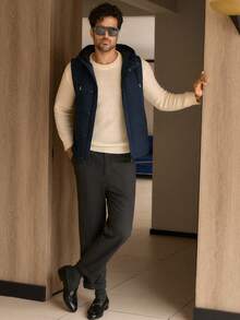 Manfinity NXTstreet 男士休闲轻便无袖连帽背心，适合冬季和秋季 - 寶藍色 - 查看 2