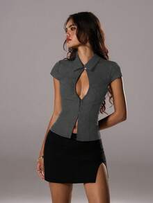 TRNVIE 夏季优雅通勤女士镂空性感纽扣领办公室美人鱼风格短袖衬衫 - 深灰色 - 查看 5