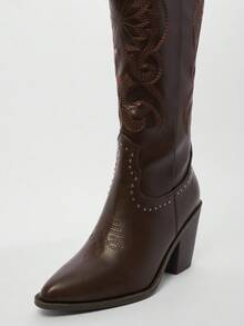 Solezae Women's Glamorous Western Style Pointed Toe Chunky Heel Embroidered Knee-High Boots With Inner Zipper Valentine's Day - Brown - View 6