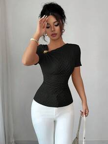 Elenzga 女士优雅不对称领口3D玫瑰金纽扣装饰短袖T恤 - 黑色 - 查看 5