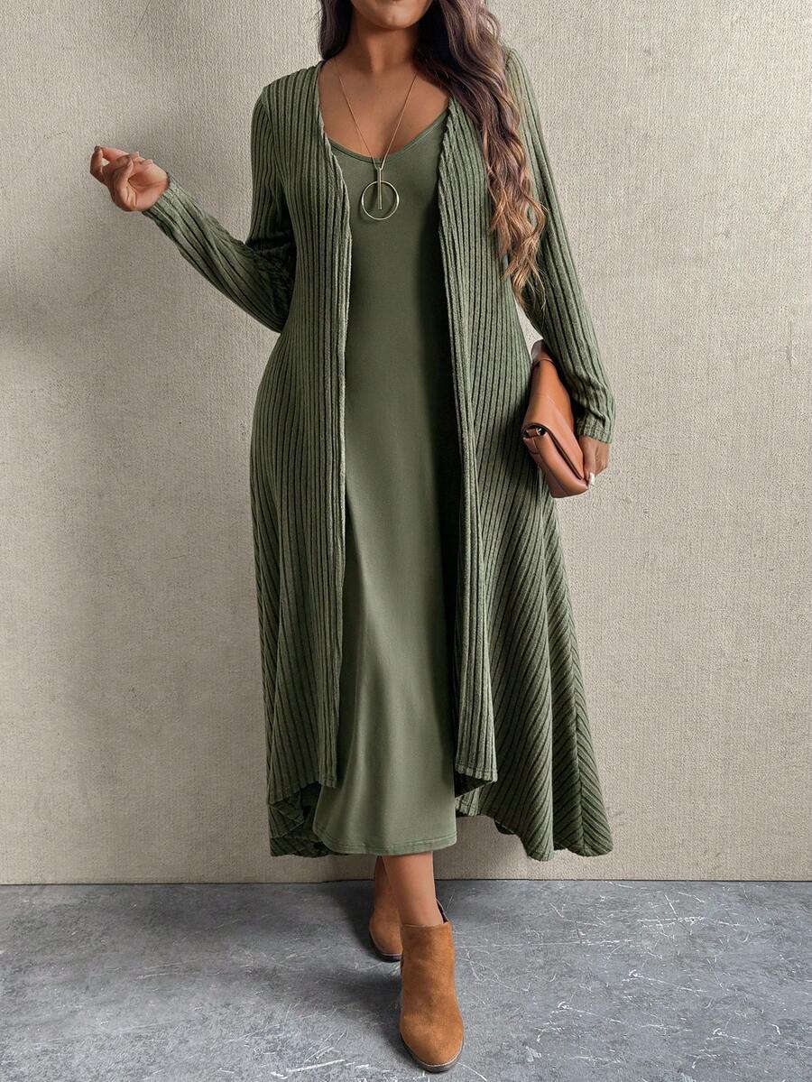 SHEIN Bộ váy maxi cổ chữ V ôm sát thanh lịch dành cho nữ và áo khoác cardigan dệt kim, cỡ lớn, Thu/Đông - màu xanh lá - Xem 1