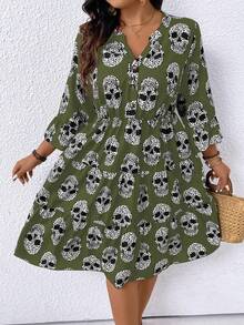 SHEIN LUNE Plus Size Women Leopard & Skull Print V-Neck Flare Sleeve Casual Dress