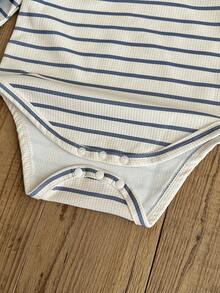 SHEIN 2 件套男婴幼儿新生儿 0-3 岁春夏休闲日常穿着条纹华夫格针织长袖连体衣 + 裤子套装 - 藍色 - 查看 5