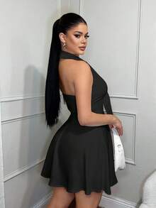 SHEIN SXY 前部打结挂脖 A 字迷你裙 - 黑色 - 查看 2