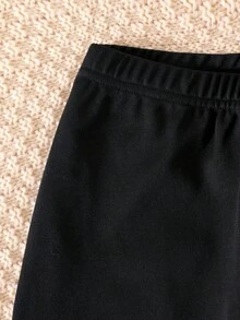 SHEIN 两件套女童针织简约3D蝴蝶结圆领长袖卫衣和黑色长裤套装，时尚秋冬装 - 黑與白 - 查看 4