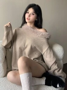 DAZY 女士宽松休闲纯色简约毛绒领毛绒拼接斜肩长袖毛衣，秋冬 - 杏色 - 查看 8