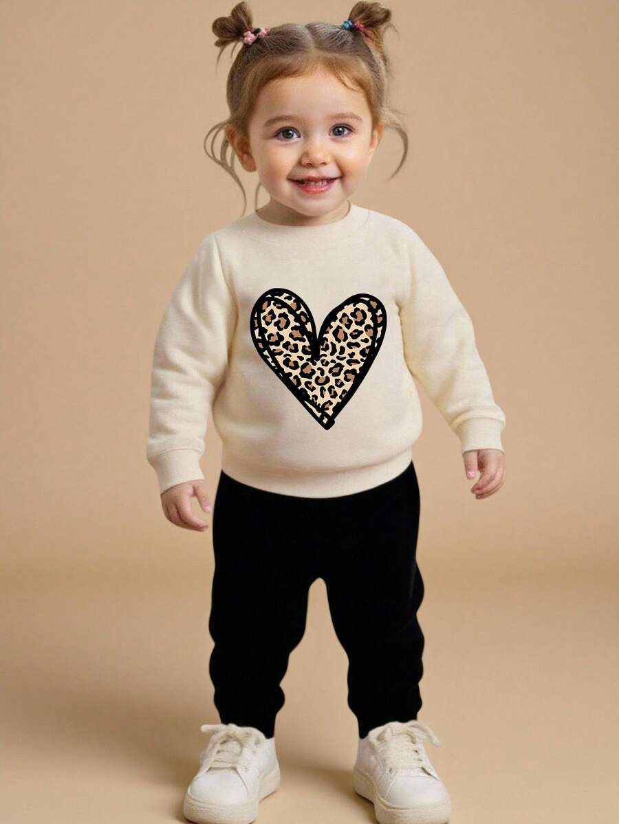 SHEIN 2件套女婴时尚简约彩虹心形字母印花圆领长袖卫衣和裤子套装，适合秋冬季外出 - 彩色 - 查看 1