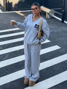 Muchica 2 件女士休闲超大 V 领蓬松运动衫和运动裤套装，数字 23 图案，运动复古风格，适合秋冬 - 淺灰色 - 查看 5