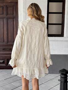 Serisse 女士法式休闲秋季连衣裙，优雅荷叶边系领喇叭袖刺绣下摆宽松连衣裙，适合返校、乡村音乐会、商务休闲、教师装、约会、生日、早午餐、西式女装、商务休闲、时尚连衣裙、毕业长裙、新年连衣裙、沙特国庆日连衣裙、派对、万圣节、圣诞节、节日活动、约会等场合，优雅派对连衣裙，秋季婚礼宾客连衣裙，感恩节连衣裙，新年连衣裙，休闲连衣裙，秋季连衣裙，适合派对、万圣节、圣诞节、节日活动、约会等场合的冬季连衣裙 - 米色 - 查看 4