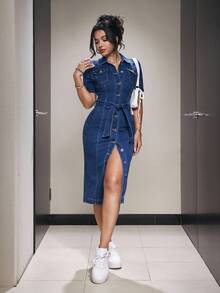 SHEIN PETITE 女士休闲时尚街头通勤翻盖口袋单排扣系带修身牛仔连衣裙，夏季 - 藍色 - 查看 6