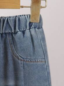 SHEIN Bộ 2 món/Bộ trang phục thời trang cho bé trai - Áo nỉ cổ tròn tay dài màu đen và quần dài denim túi giả, thiết kế tối giản giản dị, thích hợp mặc hàng ngày, đi học, du lịch, nghỉ lễ, thư giãn, tắm nắng, mùa hè - màu nâu - Xem 6