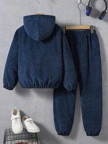Conjunto informal de niño preadolescente con estilo universitario, sudadera con capucha de pana y forro polar, adecuado para otoño/invierno, uso escolar y al aire libre