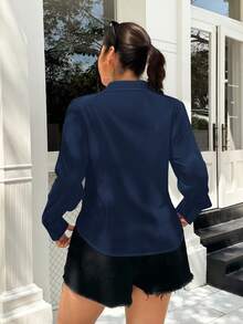 SHEIN EZwear 大码女式休闲骑士图案长袖衬衫，适合夏季、秋季和冬季 - 藍色 - 查看 2