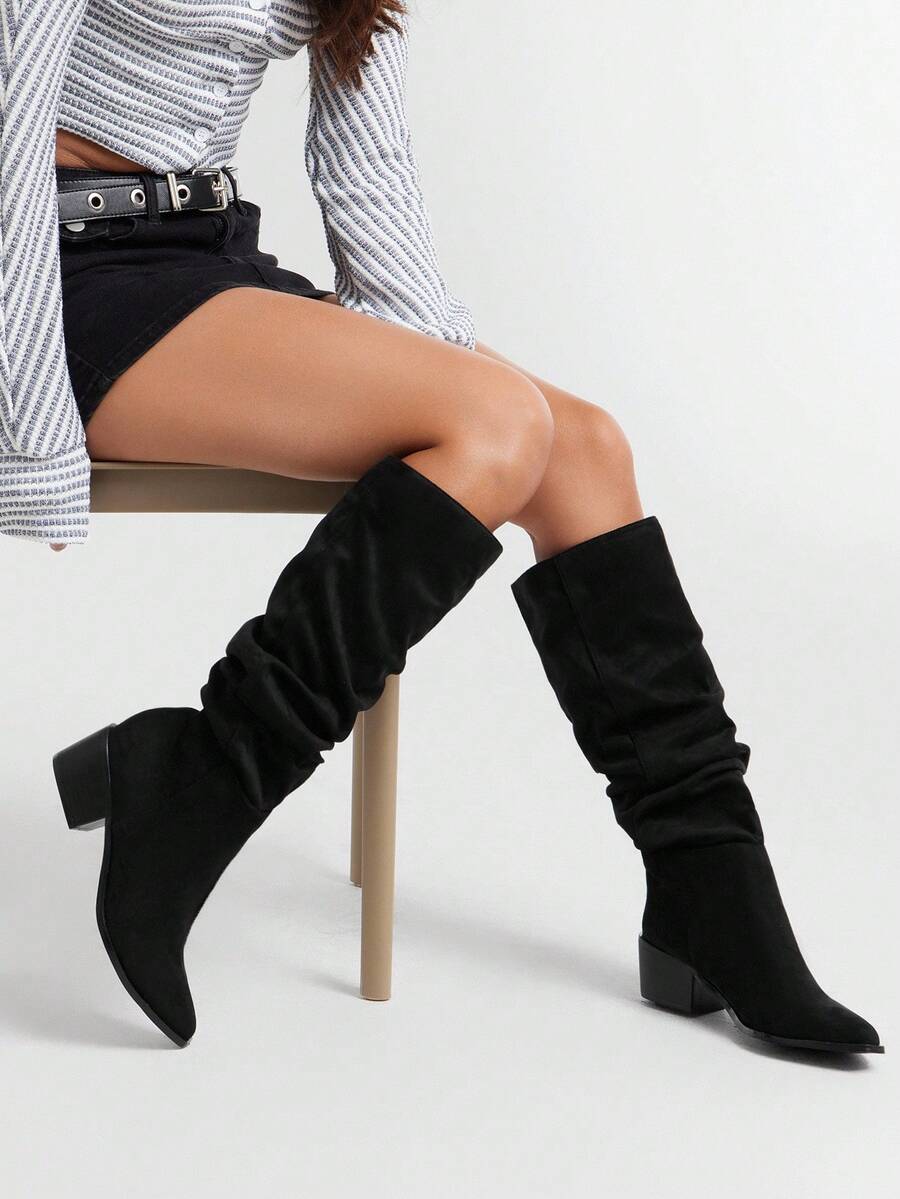 Solezae Giày bốt cao đến đầu gối, mũi nhọn, gót vuông quyến rũ dành cho nữ - màu đen - Xem 1