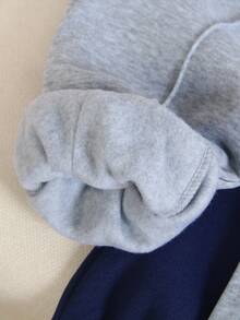 Genkimix Kids 2 件装年轻男孩休闲贴布装饰宽松裤，带有特殊英文含义贴布，轻盈柔软的面料，适合上学、休闲外出、聚会、公园、度假