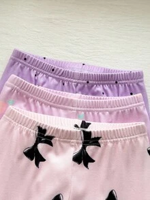 Bộ đồ ngủ 6 món cho bé gái, gồm áo ngắn tay và quần dài, đồ ngủ ôm sát và đồ mặc nhà. Bộ đồ ngủ này phù hợp cho bé gái mặc ở nhà, có thể mặc như đồ ngủ hoặc trang phục thường ngày. Thiết kế đơn giản, dễ phối đồ, cho bé gái vẻ ngoài thời trang và năng động khi ở nhà. Chất liệu vải dệt kim co giãn và thoáng khí, có thể giặt bằng máy, vừa vặn thoải mái và dễ dàng vệ sinh (2 bộ được bán riêng) - Nhiều màu - Xem 6