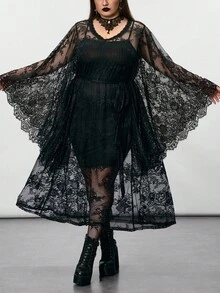 SHEIN CURVE+ Plus-Size Women's Ultra-Loose Lace-Spliced Long Black Lace Dresshalloween /Halloween Costume Women/Halloween Costumes / Halloween Shirt / Winter / Autumn