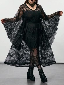 SHEIN CURVE+ Plus-Size Women's Ultra-Loose Lace-Spliced Long Black Lace Dresshalloween /Halloween Costume Women/Halloween Costumes / Halloween Shirt / Winter / Autumn