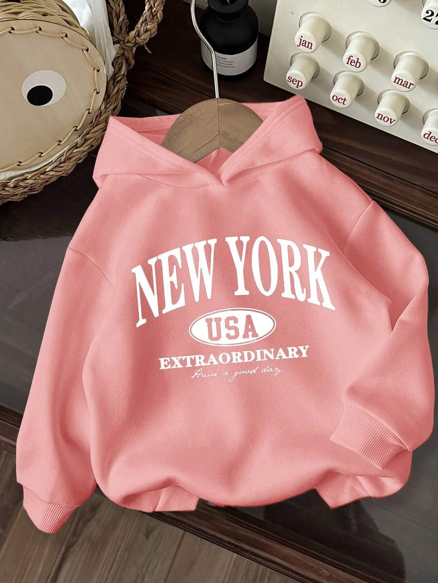 SHEIN Leap Crew 青少年女孩復古紐約字母圖案休閒寬鬆連帽粉色秋冬衛衣 Y2K 開學季畢業季運動衫 - 粉色 - 查看 1