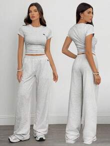 SHEIN Tall 女式夏季骑士印花圆领短袖T恤和裤子休闲两件套灰色两件套休闲套装女式 - 淺灰色 - 查看 3