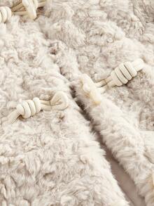 SHEIN MOD Plus Size Khaki Faux Fur Jacket, Loose Fit Faux Fur Coat For Autumn/Winter,Faux Plush Coats, Winter Coats, Fall Coats, Button Coats,Winter Coats,Autumn Coats,Fall  Coats,Fur Coat,Winter Coat - Khaki - View 5