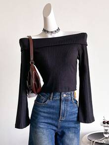 Sweetra Young 优雅翻领露肩喇叭袖黑色短款 T 恤，适合青少年女孩，适合春秋季节 - 黑色 - 查看 1