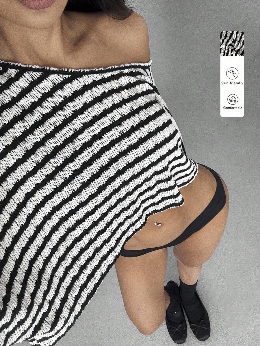 SHEIN MOOSTA 女士休闲宽松条纹不对称肩部短款蝙蝠袖T恤 - 黑與白 - 查看 1