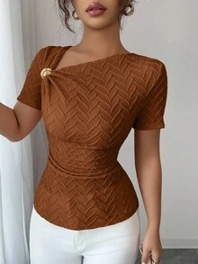 Elenzga 女士优雅不对称领口3D玫瑰金纽扣装饰短袖T恤 - 棕色 - 查看 4