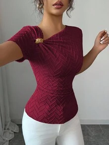 Elenzga Áo thun tay ngắn họa tiết nút vàng hồng 3D cổ bất đối xứng thanh lịch dành cho nữ - Đỏ - Xem 3
