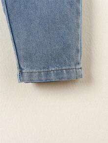 Tween Girl Paperbag Waist Pocket Patched Tapered Jeans, School, Campus, College Summer Holiday - Medium Wash - View 3