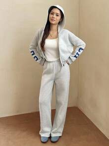 少女休闲街头风格字母印花连帽衫和运动裤套装，秋冬 - 灰色 - 查看 4