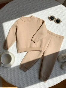 SHEIN 男婴针织加厚毛衣套装，保暖内衬卫衣和裤子套装，舒适休闲日常穿着，适合室内、室外、运动、聚会、秋冬季节度假穿着。幼儿针织两件套，秋冬季幼儿服装，婴儿针织套装，两件套针织套装，婴儿高领毛衣，秋季