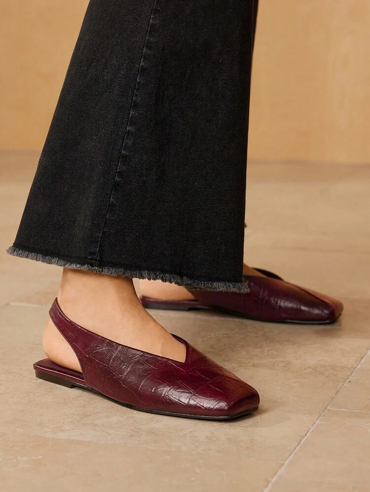 WOMEN'S NEW FASHION BALLET SHOES, BURGUNDY SLIP-ON DANCE SHOES, STONE PATTERN BACK WITH SQUARE TOE, LOW VAMP SHOES, ELEGANT FASHION, SIMPLE ATMOSPHERE FLATS SPRING SHOES