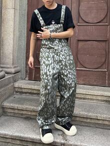 Manfinity EMRG 男士时尚金属印花牛仔背带裤 - 橄欖綠 - 查看 4