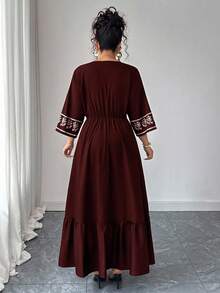 Elenzga Christmas Plus Size Women Placement Print Beach Dress, Bohemian Style - Burgundy - View 2