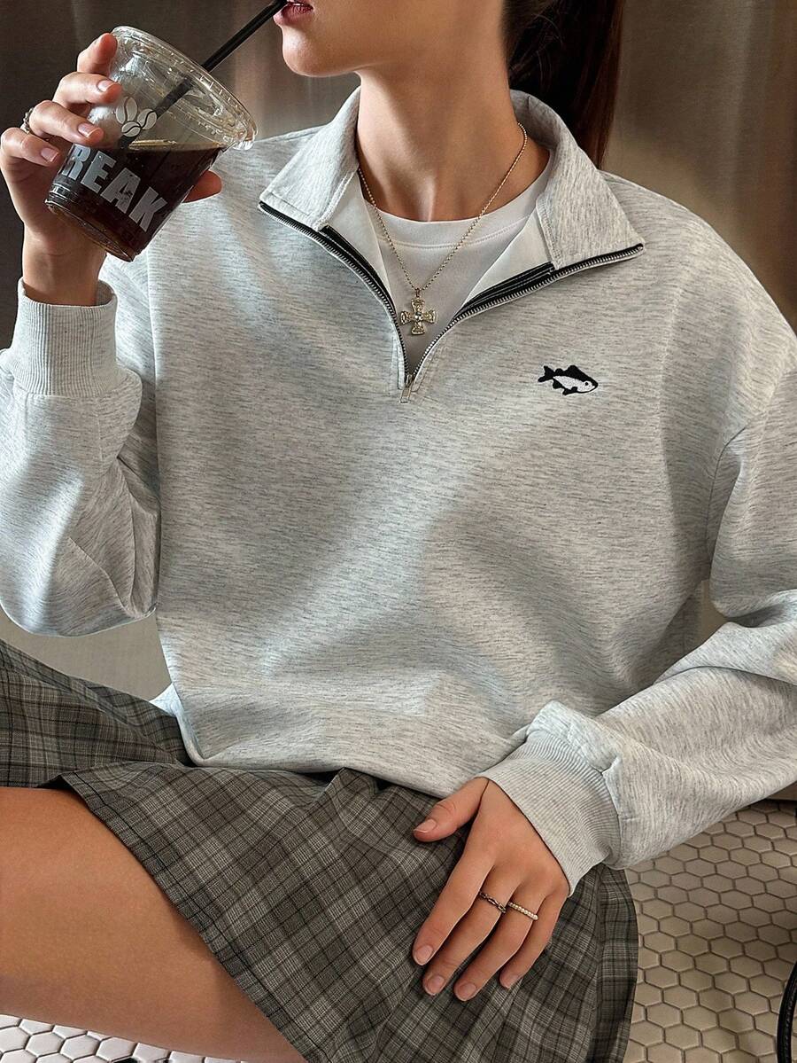 Jouncy 女士秋季海豚刺绣拉链半襟落肩长袖休闲宽松运动衫 - 灰色 - 查看 1