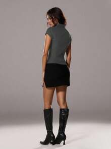 TRNVIE 夏季优雅通勤女士镂空性感纽扣领办公室美人鱼风格短袖衬衫 - 深灰色 - 查看 2