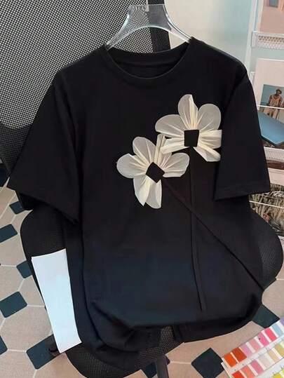 SHEIN Plus Size Women's Comfortable Black Jacquard Fitted Casual T-Shirt Graphic Tees Women Tops