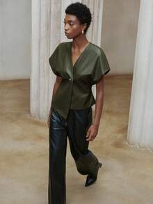 Aveloria Modichic V领不对称剪裁PU面料优雅通勤背心夹克 - 綠色 - 查看 4