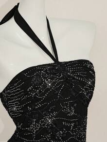 SHEIN ICON Y2k 露背勃艮第外出复古波西米亚嬉皮音乐会串珠时尚度假闪光派对闪亮亮片无袖短款上衣，露背修身夏季背心 - 黑色 - 查看 6