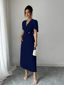 Rafferiza Gaun Lipit Elegan Berbahan Chiffon Warna Polos dengan Pinggang yang Diikat - Navy Blue - View 4
