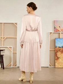 SHEIN Raffinéa 女款波西米亞休閒花卉長洋裝 秋季女裝 - 杏色 - 查看 2